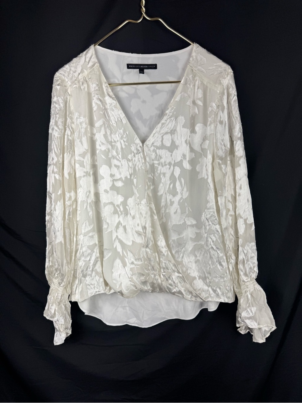 White House Black Market Size 14 White Silk Blend Burnout Floral Velvet Top